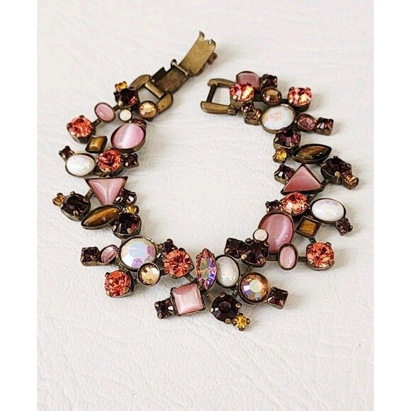 Sorrelli Multi Crystal Pink Shades Colored Stones Bracelet Antiqued Brass Tone - Picture 3 of 7